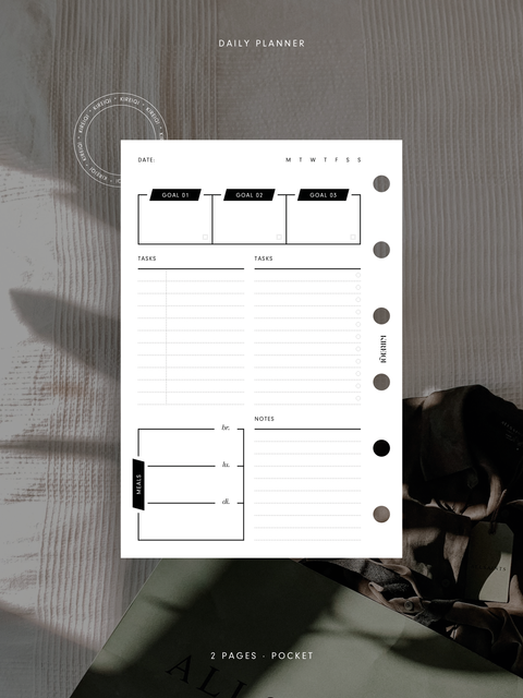 Daily planner printables with meal planning. Digital download, pdf file, ready to print. Aesthetic minimal design layout planner printable.